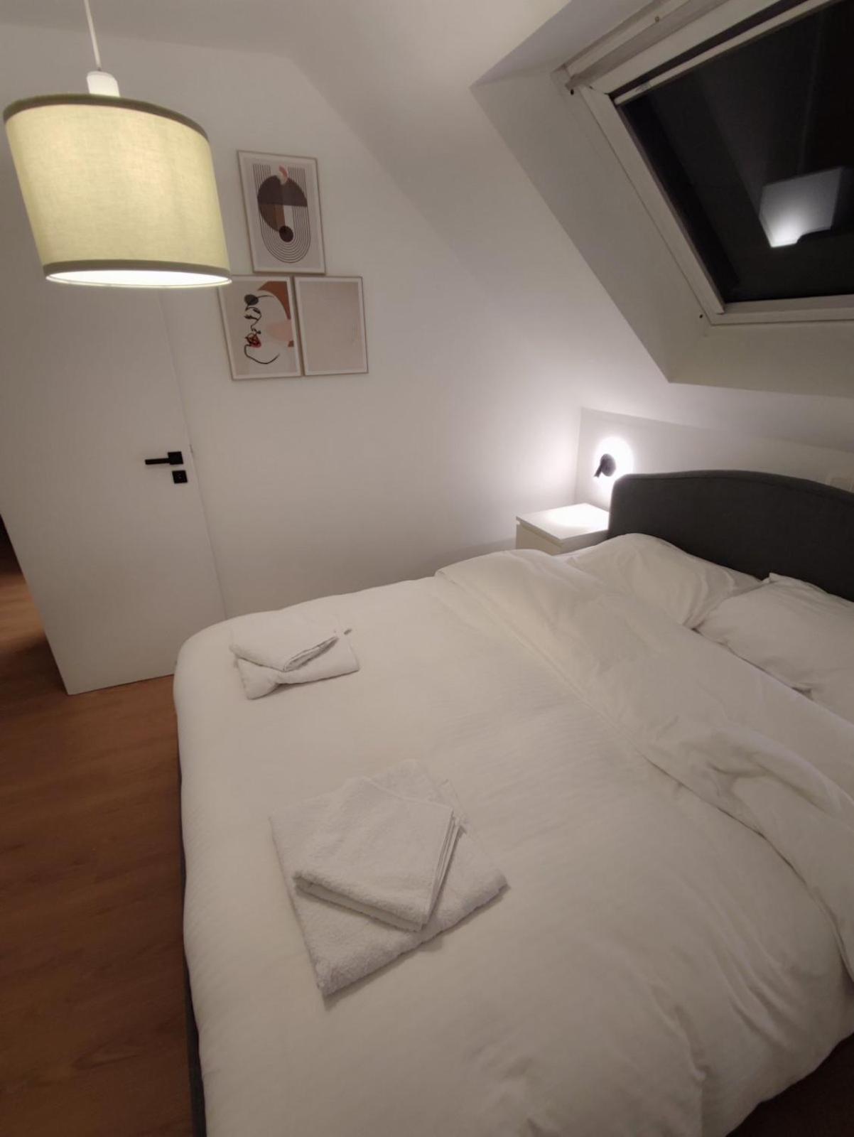 בריסל Quartier Louise Studios מראה חיצוני תמונה
